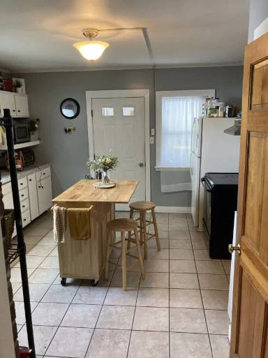 Main picture of 795 Brighton Ave