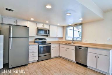 Main picture of 4009 S Mill Ave
