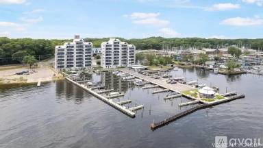 Main picture of 2964 Lakeshore Dr