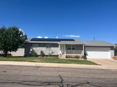 Main picture of 1010 S Interstate Dr