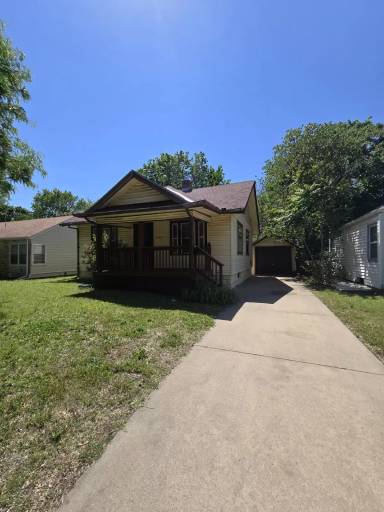 Main picture of 1649 N Payne Ave