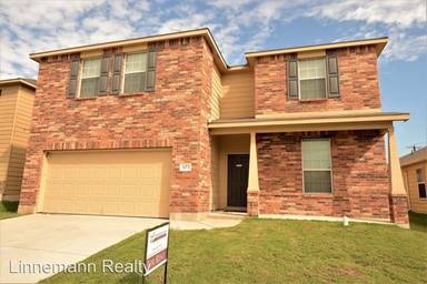 Main picture of 100 W Orion Dr
