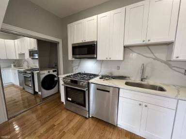 Main picture of 73 Pearl St