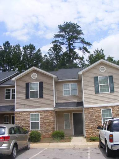 Main picture of 113-33 Heritage Way