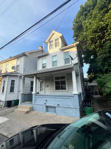 Main picture of 707 S 5th St