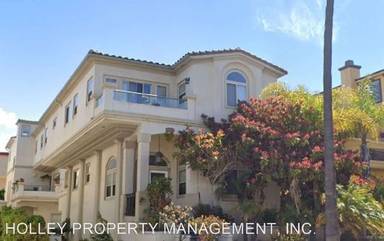 Main picture of 312 N Catalina Ave