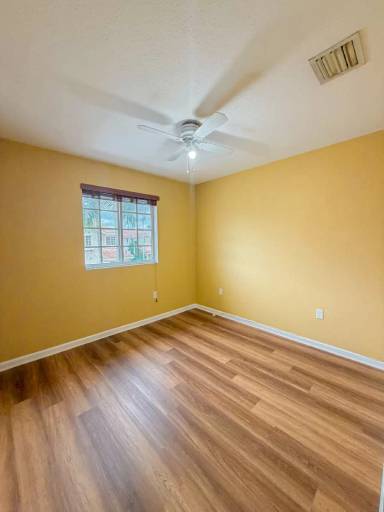 Main picture of 20909 NW 14th Pl