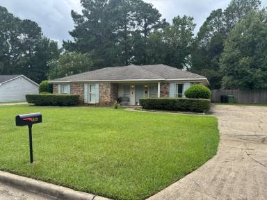 Main picture of 6119 Abbey Dr