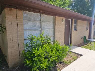Main picture of 2938 Bernice St