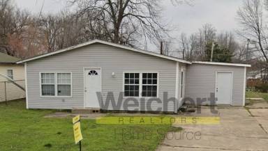 Main picture of 529 E Lake St