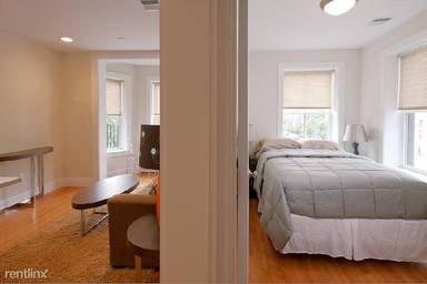 Main picture of 784 Tremont St