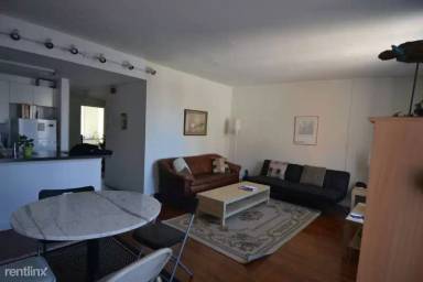 Main picture of 2125 Walnut St