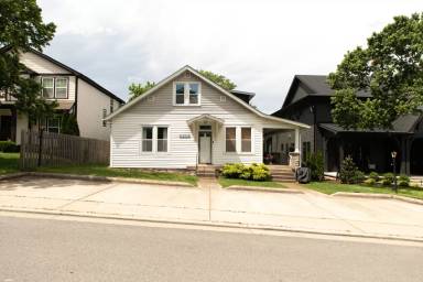 Main picture of 5002A Dakota Ave