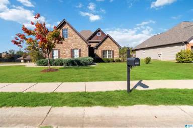 Main picture of 1012 Garnet Dr