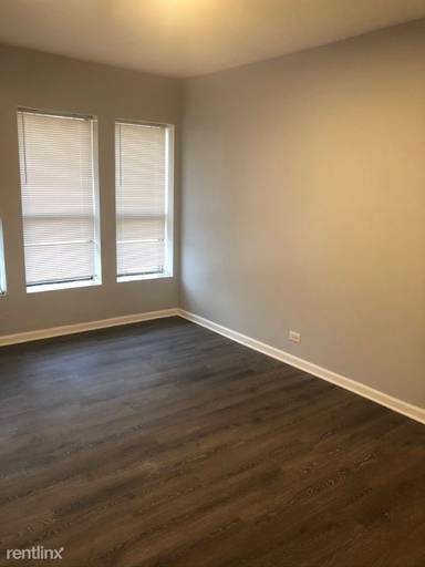 Main picture of 7436 S Kingston Ave