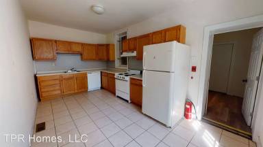 Main picture of 1617 W Oxford St
