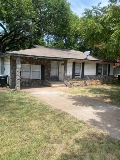 Main picture of 2631 W Walker St