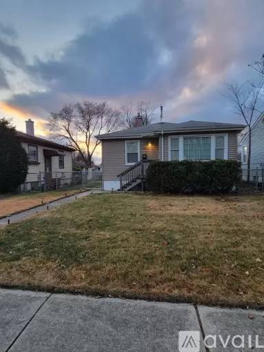 Main picture of 7528 Oakdale Ave