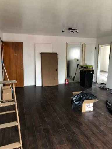 Main picture of 1615 Sumac Street - 2nd Fl. Right