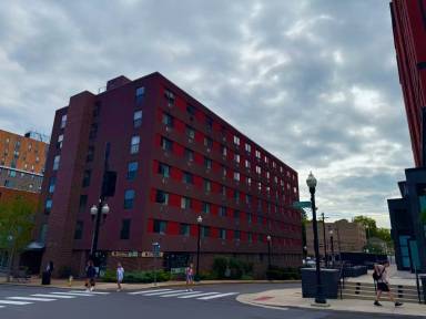 Main picture of Hetzel Plaza