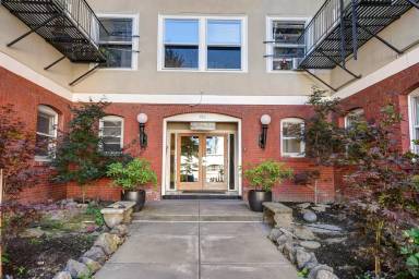Main picture of 731 SW King Ave