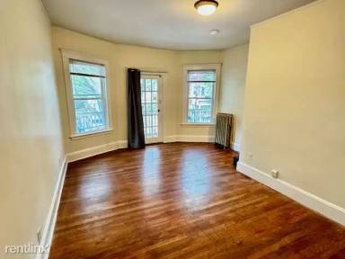 Main picture of 1379 Commonwealth Ave Apartments