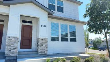 Main picture of 6124 N Tarako Ave
