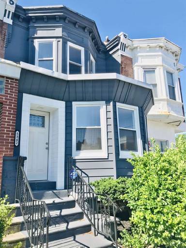 Main picture of 5342 Chestnut St