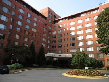 Main picture of River Place North
