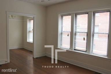 Main picture of 3823 N Fremont St