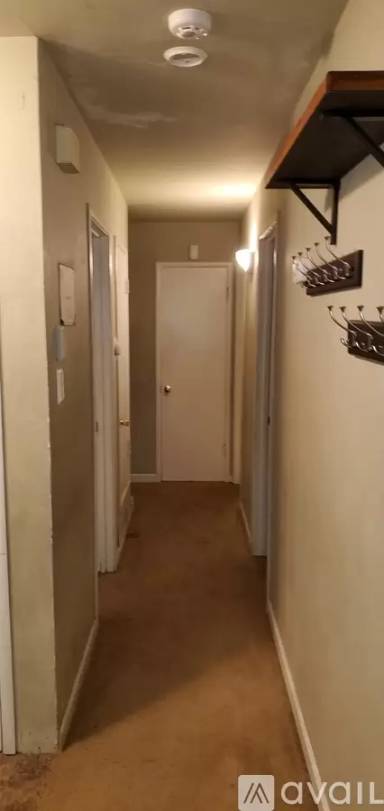 Main picture of 780 S Orchard Ave