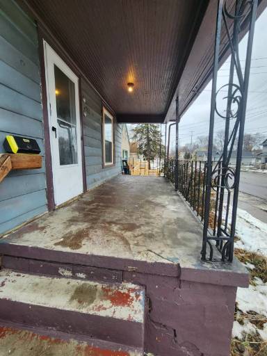 Main picture of 913 N Martin Luther King Jr Blvd