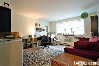 Main picture of 11 Embassy Rd