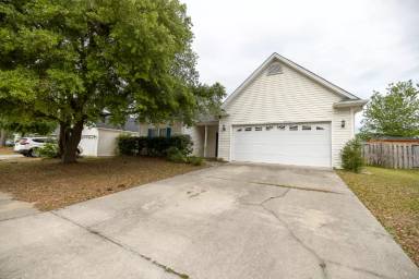Main picture of 6703 Dorrington Dr