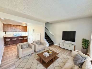 Main picture of 87 Castle Royal Dr