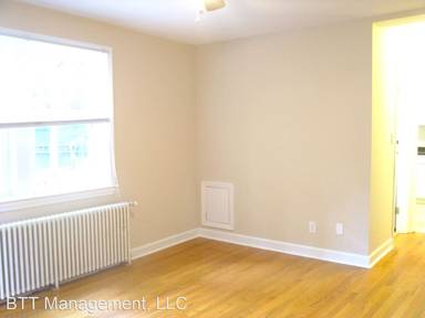 Main picture of 8407 Greenwood Ave