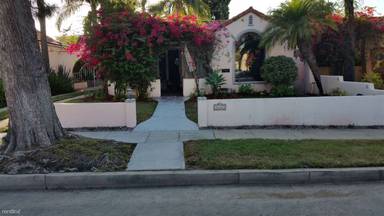 Main picture of 3637 1/2 Myrtle Ave