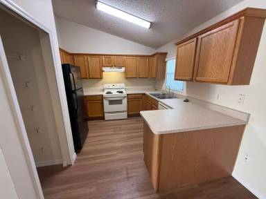 Main picture of 2951 Newmark Dr