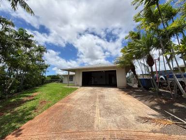 Main picture of 98-083 Puakukui Pl