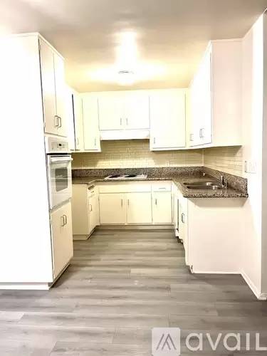Main picture of 5000 Coldwater Canyon Ave