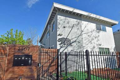 Main picture of 2107 27th St