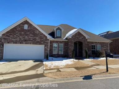 Main picture of 1010 Turnberry Dr