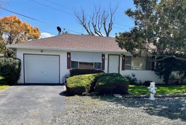 Main picture of 39 Starr Way