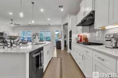 Main picture of 1435 Dancing Oak Ln