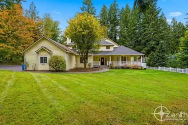 Main picture of 12216 NE 158th St
