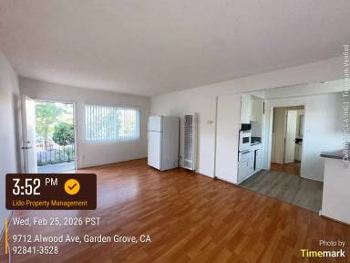 Main picture of 9722 Alwood Ave