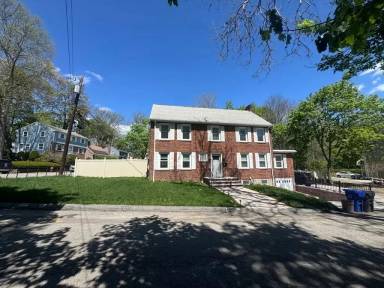 Main picture of 82 Arlmont St