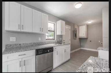 Main picture of 707 S Castle Ct