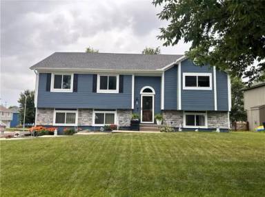 Main picture of 11518 N Lane Ave