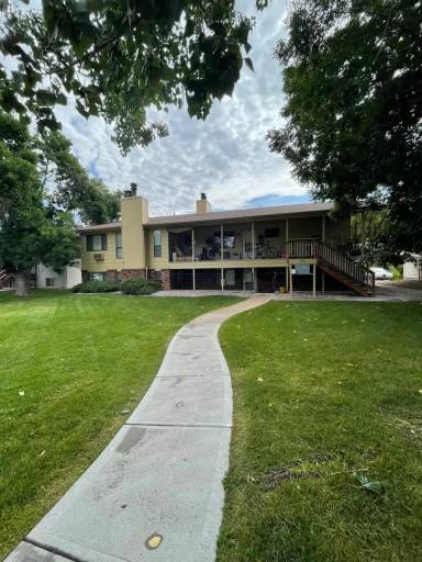 Main picture of 1212 Montgomery St